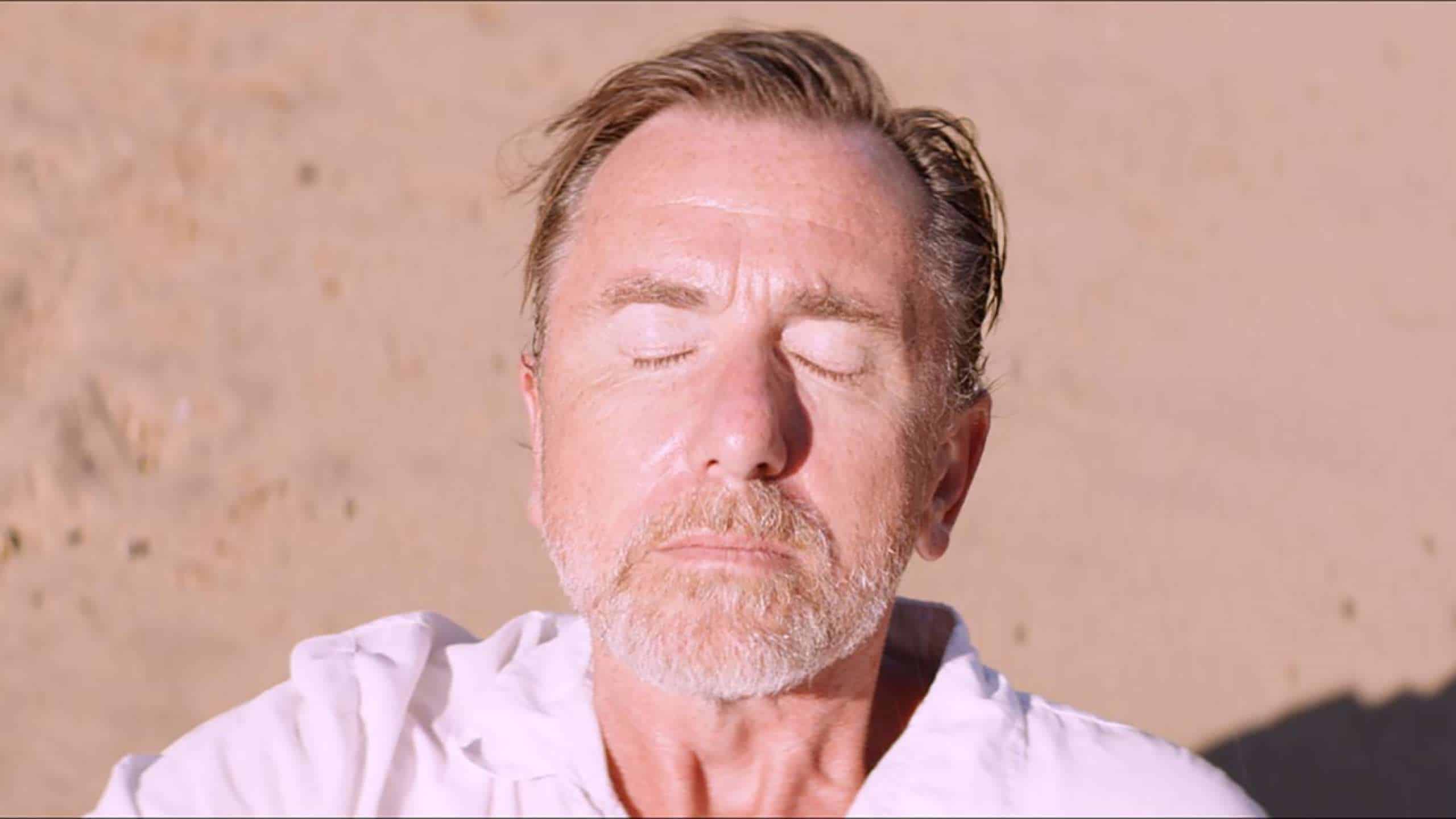 Tim Roth Sundown Neil